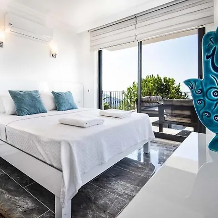 Sleeps 8 With Pool Air Con And Wifi Villa *